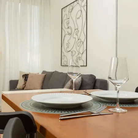 アパート Artstay - Niguarda Hospital, Near Metro M3 *