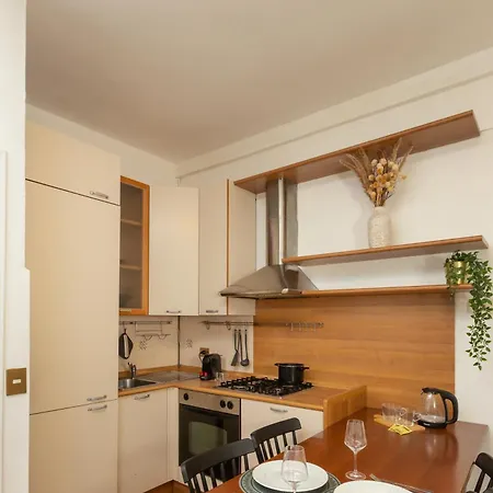 Artstay - Niguarda Hospital, Near Metro M3 דירה